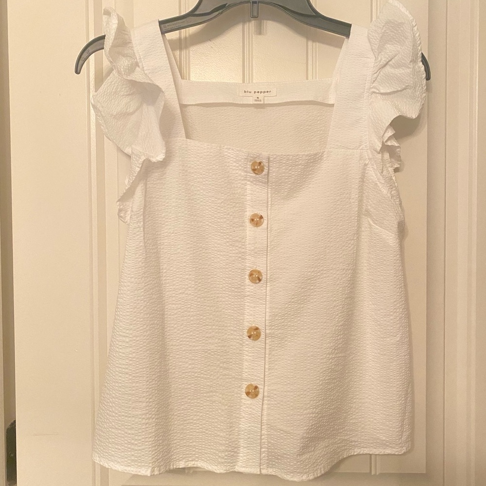 Blu Pepper White Textured Ruffle Blouse